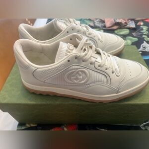 Like New! Gucci “MAC80” Off-White Sneakers.  Size 40